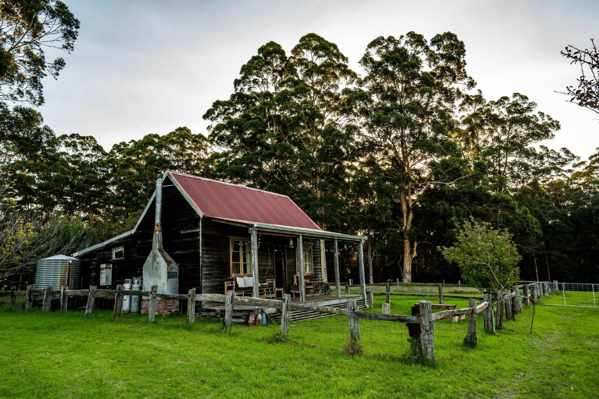 Cosy Farmstay: Green Cabin At Whispering Woods Beedelup Екстер'єр фото