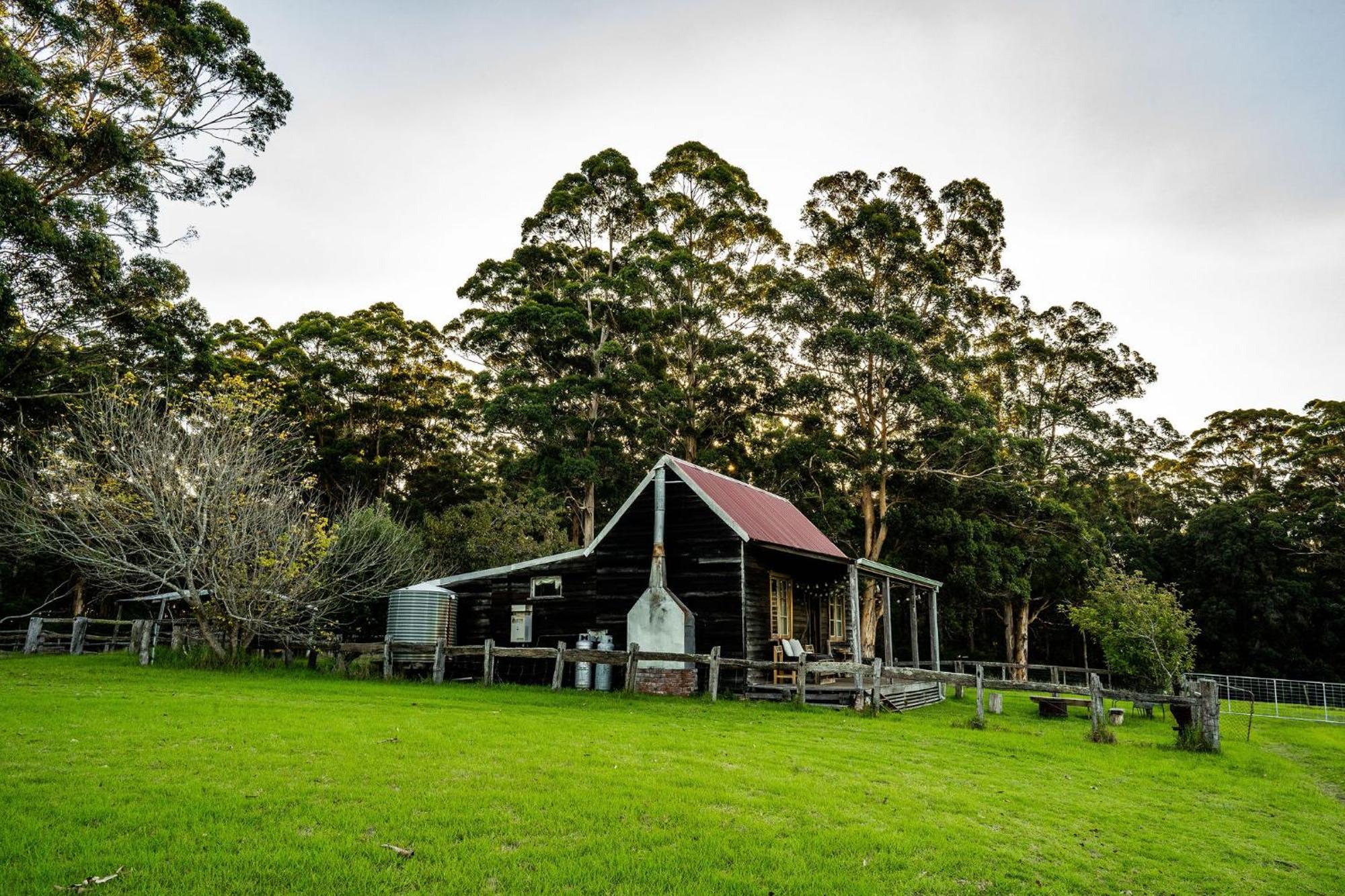 Cosy Farmstay: Green Cabin At Whispering Woods Beedelup Екстер'єр фото